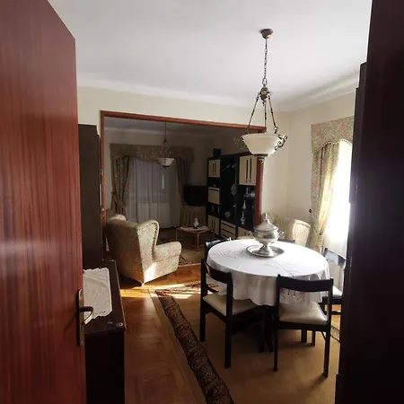 Guest house Moradia Coelho Lousa (Central Portugal)