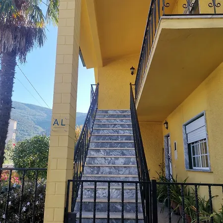 Moradia Coelho Guest house *